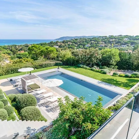 Loya Villa