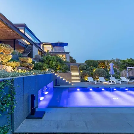 Loya Villa
